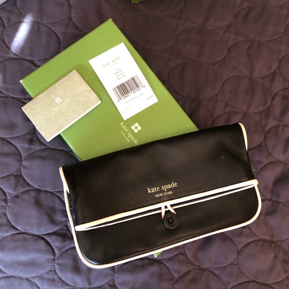 Kate Spade Remy Wallet - Picture 2 of 5